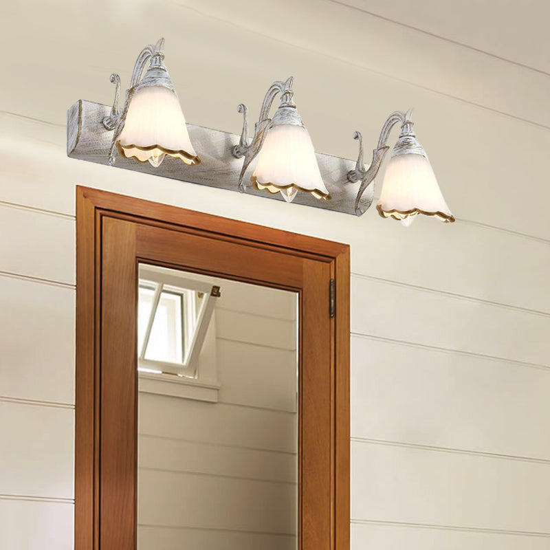 Avelena | Blumen Badezimmer Wandlampe Klassisch Opal-Glas 2/3/4 Lichter Bronze/Weiß Make-Up Beleuchtung