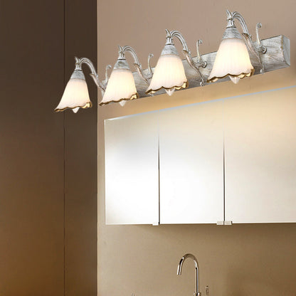 Avelena | Blumen Badezimmer Wandlampe Klassisch Opal-Glas 2/3/4 Lichter Bronze/Weiß Make-Up Beleuchtung