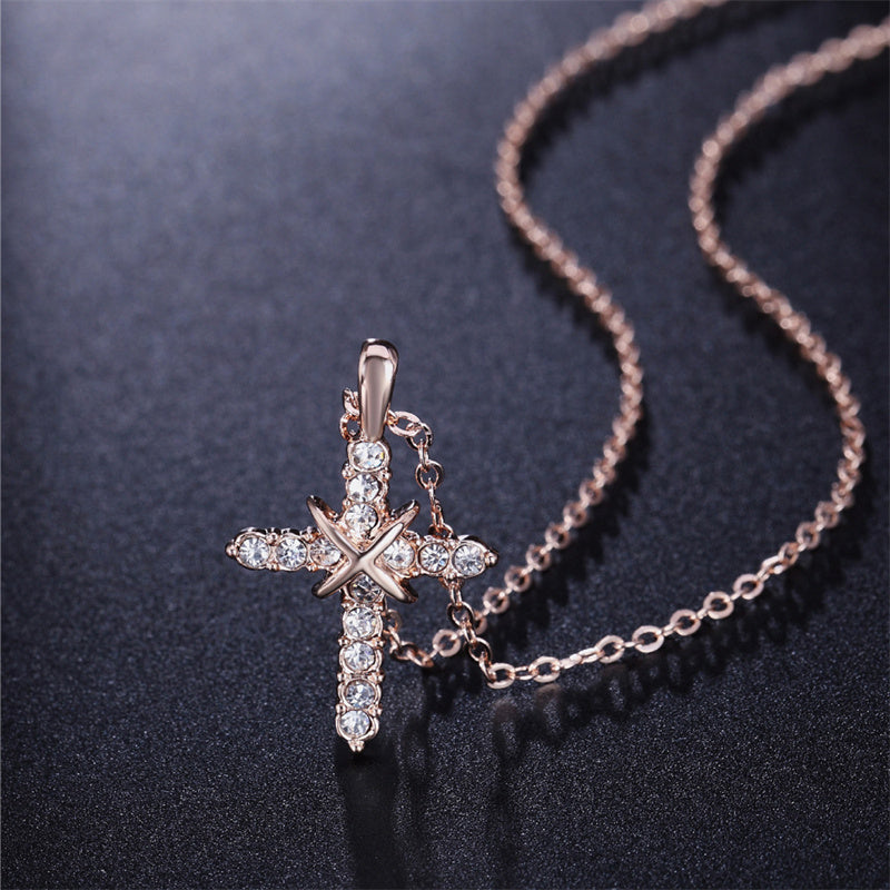 Avelena | Fashion Kreuz Necklace