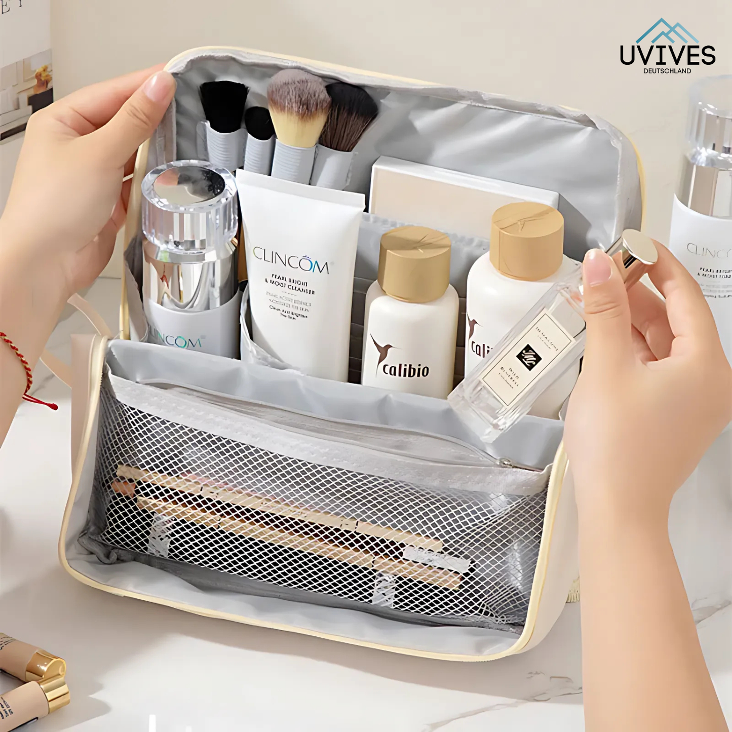 Avelena | CosmiCase – Die ultimative Kosmetiktasche für Zuhause & Reisen