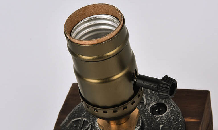 Avelena | Vintage Industrie Eisen Glühbirne 1-Licht Tischlampe