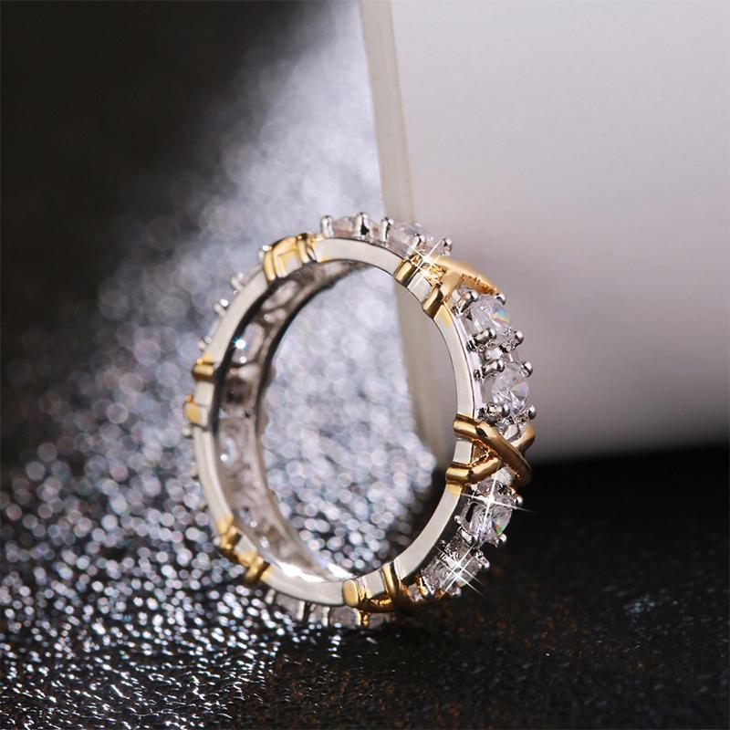 Avelena | Dichroic Inlaid Zircon Ring Erfolg