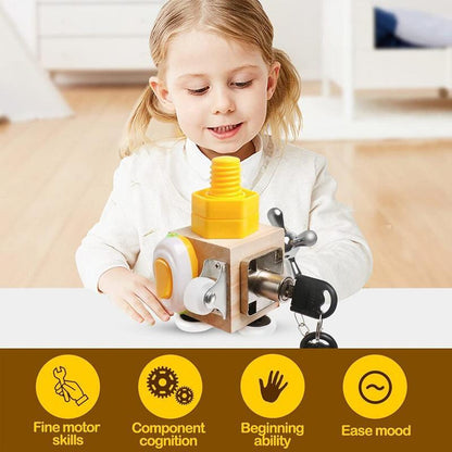 Avelena | Busy Board Montessori Spiel