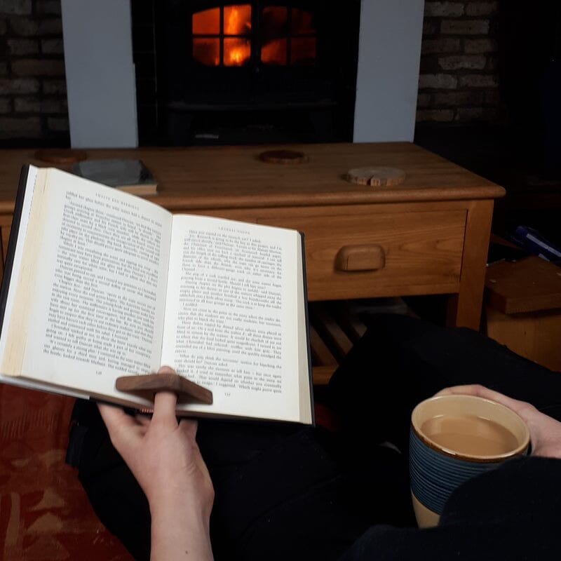 Avelena | Buchlesewerkzeug aus Massivholz