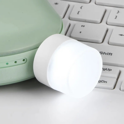 Avelena | USB LED Augen Schutz Kleine Nachtlampe