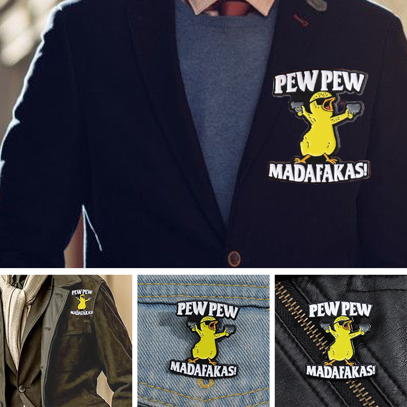 Avelena | Brief & Cartoon-Ente Design Brosche