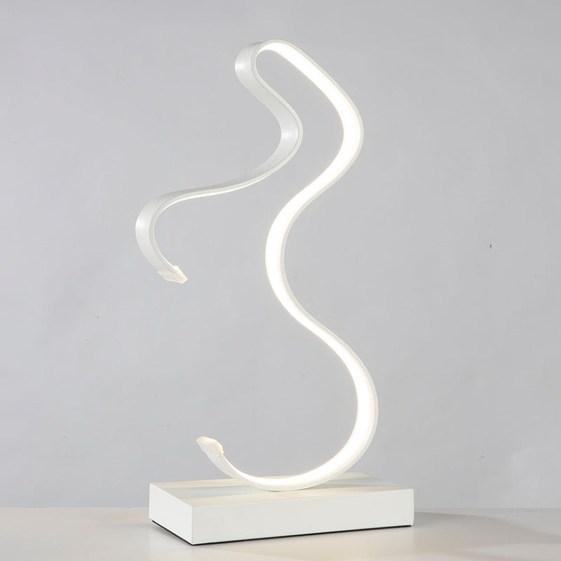 Avelena | Curvy Akril Aufgabenbeleuchtung Minimalismus Led Weiß Kleine Schreibtischlampe In Weiß/Warmem Licht für Schlafzimmer