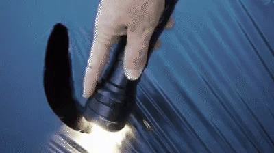 Avelena | 100000 Lumen Taktische Taschenlampe | Welts hellste Hochleistungs- Taschenlampe