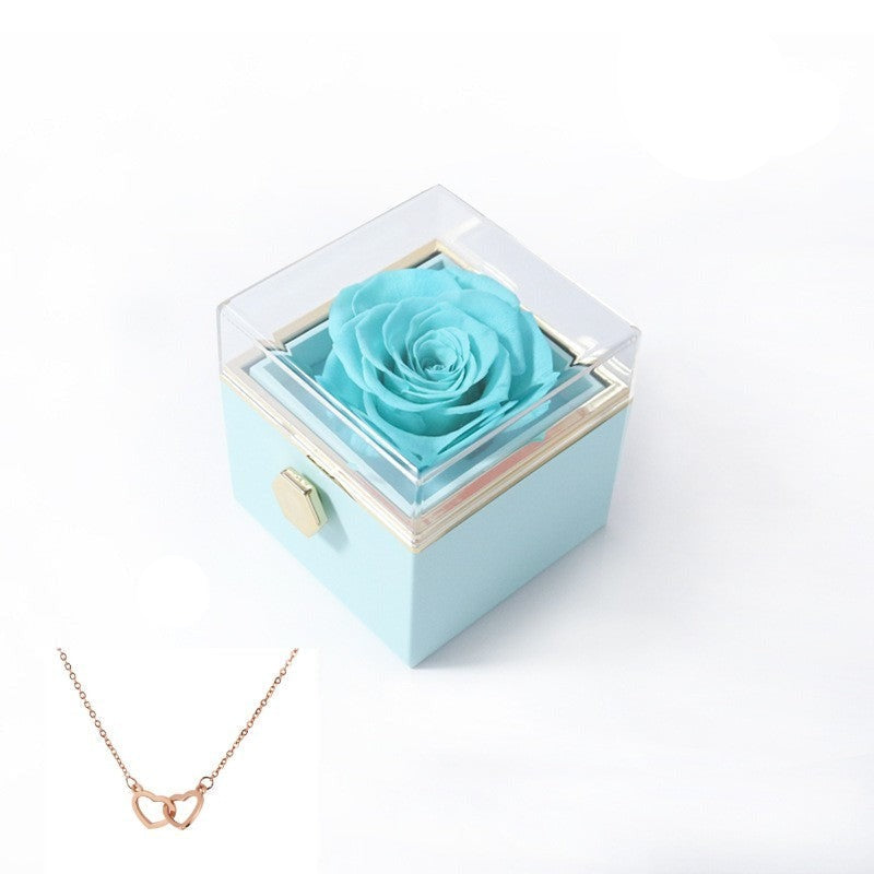 Avelena | 180° Roos Geschenkbox | Mit Gravierter Love Kette
