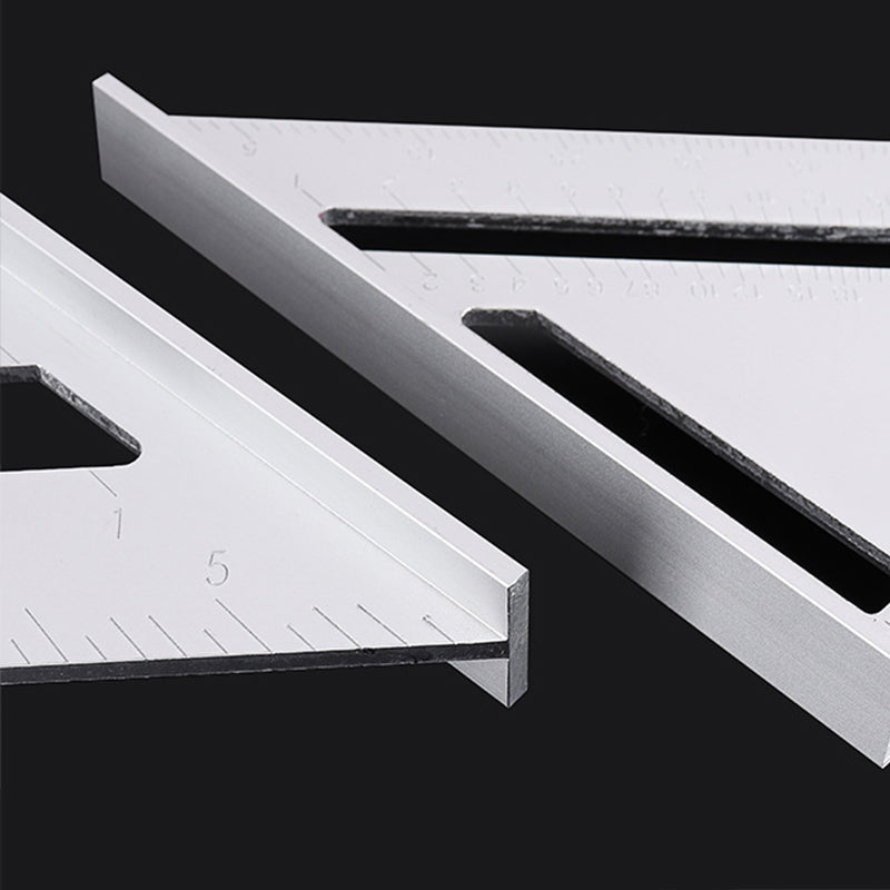 Avelena | Drei Quadratlinie Sägeleitungen für Zimmerleute