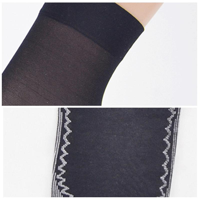 Avelena | Seide Anti-Rutsch Baumwollsocken - 5 Paare