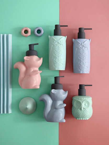 Avelena | Keramischer Seifenspender, Eichhörnchen Schaum-Pumpen Badezimmerflasche, Tierdesign, nachfüllbare wiederverwendbare Lotion-Pumpe für Badezimmer Küche, 510ml/17,2oz