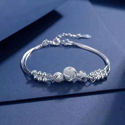 Avelena | Silberne Armband mit Mehreren Strahlenden Perlen