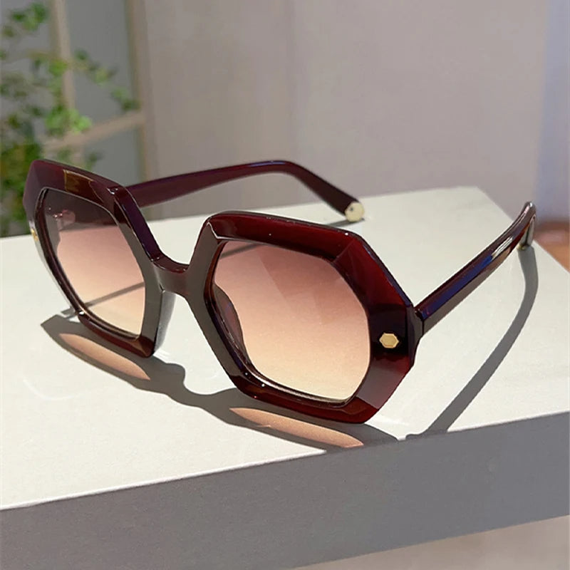 Avelena | Trendy Oversized Sonnenbrillen für Frauen