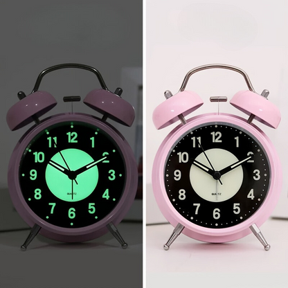 Avelena | LuminousTime - Elegante Metallwecker mit sanfter Beleuchtung für friedliche Morgen und Nächte