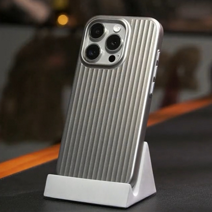 Avelena | ArmorShell | Ultradünnes und Stoßsicheres iPhone-Cover