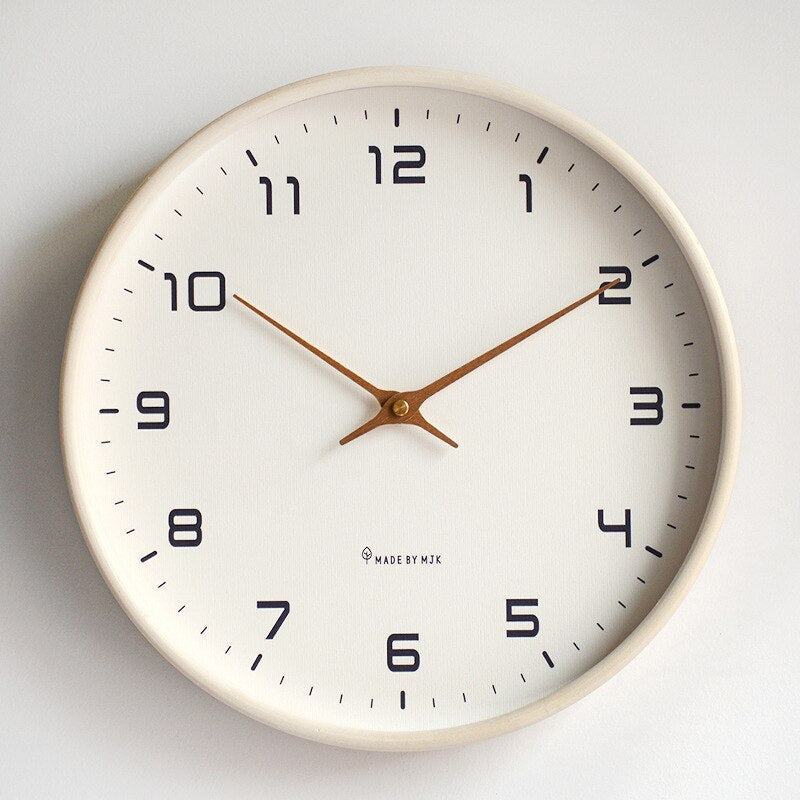 Avelena | Skandinavische Holz Wanduhr Zeitlose Luxus & Design