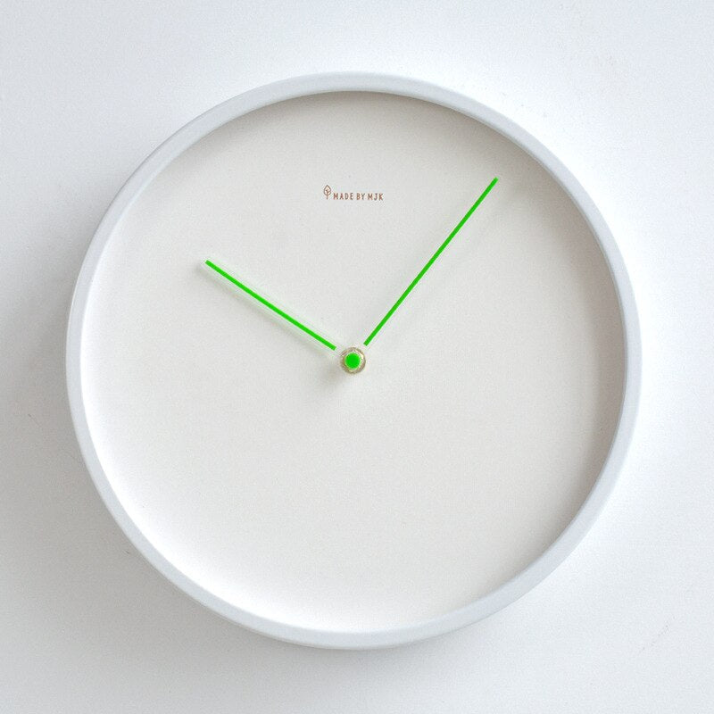 Avelena | Skandinavische Minimalistische Wanduhr Zeitlose Eleganz