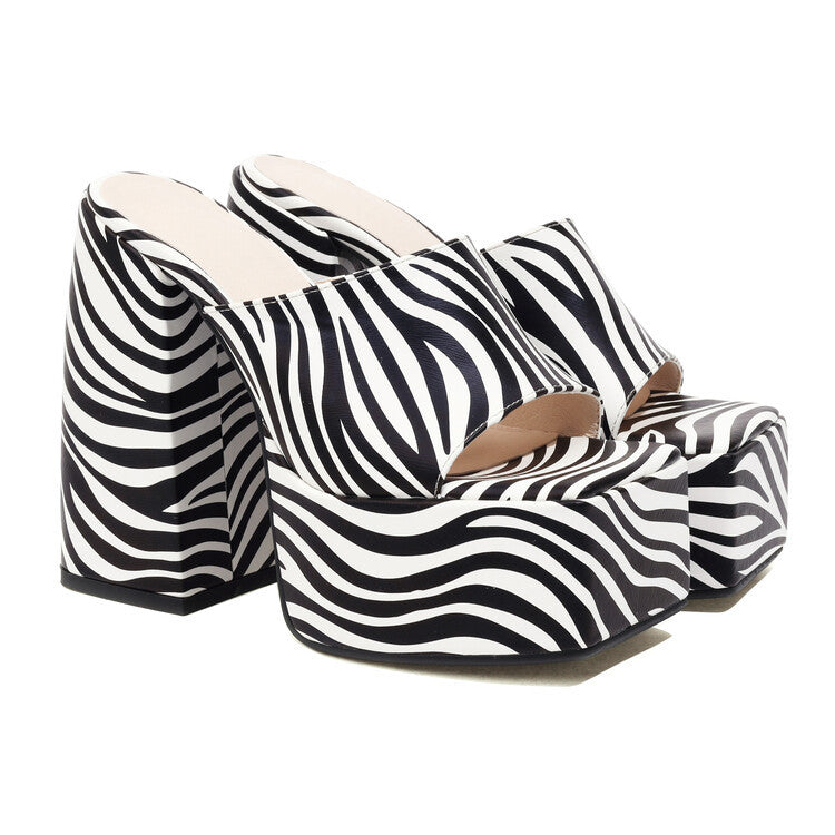 Plateau-Mule-Heels mit Zebramuster