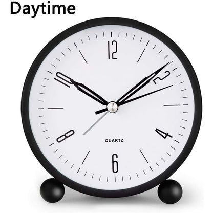 Avelena | 4" Super Silent Non Ticking Analogwecker mit Nachtlicht