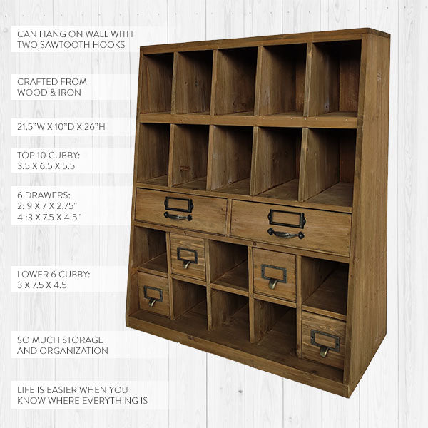 Avelena | Alte Apotheker Schrank mit Raum