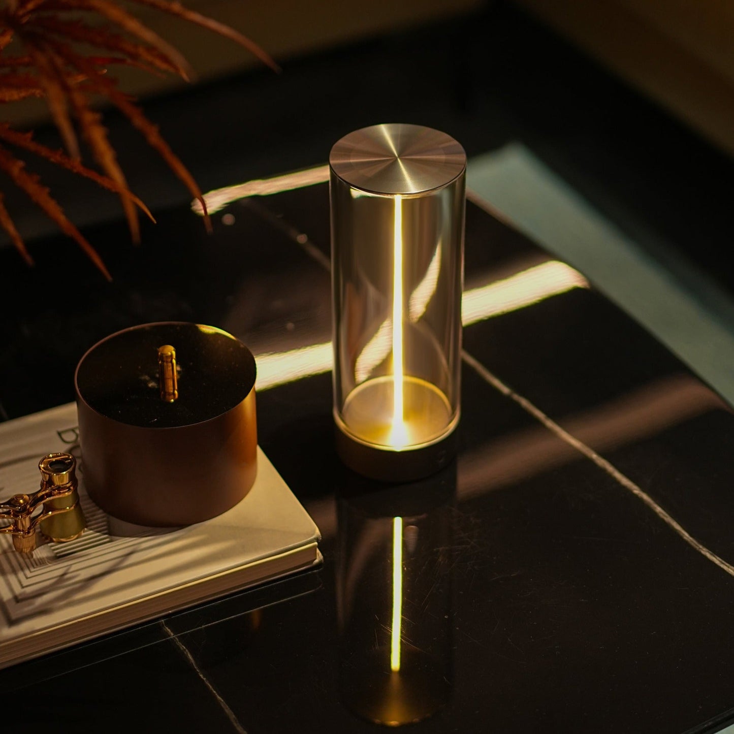 Avelena | GlowBright | Tragbare LED-Lampe mit Kabellosem Design
