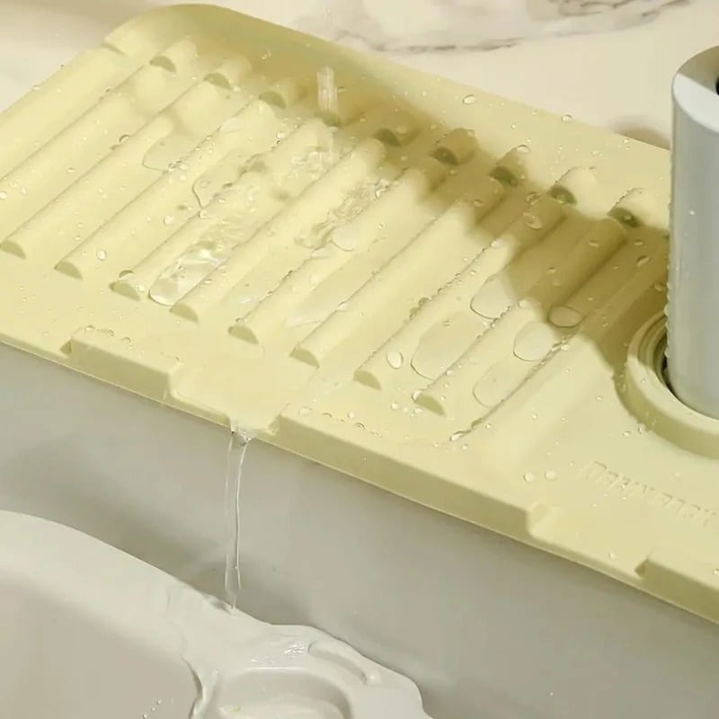 Avelena | TrockeneZone Wasserhahnschutz & Abtropfmatte