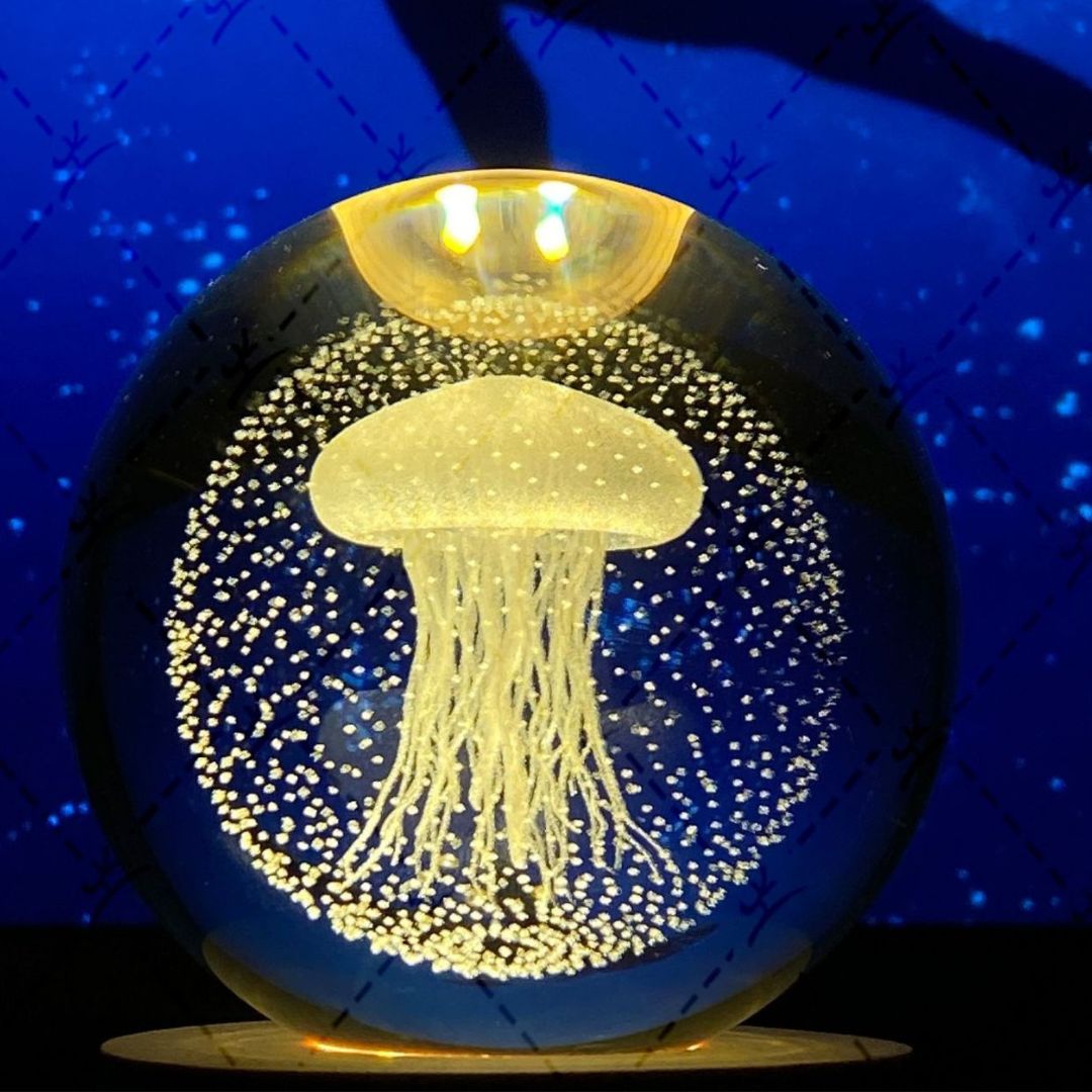 Avelena | Leuchtende Mondkristallkugel