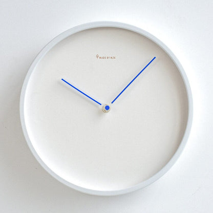 Avelena | Skandinavische Minimalistische Wanduhr Zeitlose Eleganz