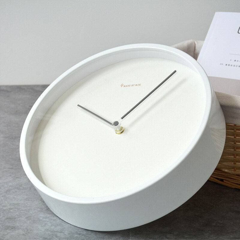 Avelena | Skandinavische Minimalistische Wanduhr Zeitlose Eleganz