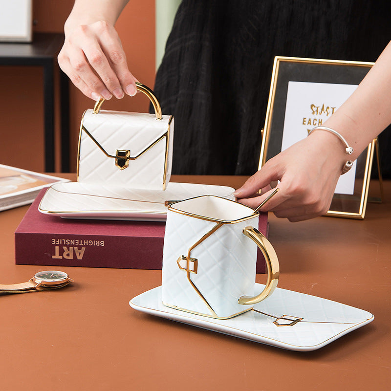 Avelena | Kreative Tasse mit Schale und Löffel