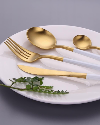 Avelena– Luxus Besteckset mit goldenen Akzenten & mattschwarzen Griffen