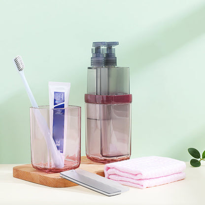 Avelena | 8-in-1 Tragbare Sub-Flasche, mit 2 Tassen, 2 Reiseflaschen, weicher Zahnbürste, faltbarem Kamm, Zahnpasta & Handtuch