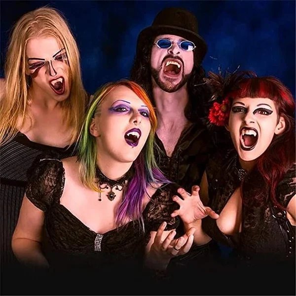 Avelena | Automatisch einziehbare Vampirzähne