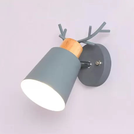 Avelena | Nordeuropäisch Stylische Eimer Wandleuchte Drehbar Metall 1 Licht Wandlicht mit Geweihen für Das Arbeitszimmer
