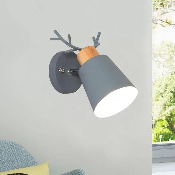 Avelena | Nordeuropäisch Stylische Eimer Wandleuchte Drehbar Metall 1 Licht Wandlicht mit Geweihen für Das Arbeitszimmer