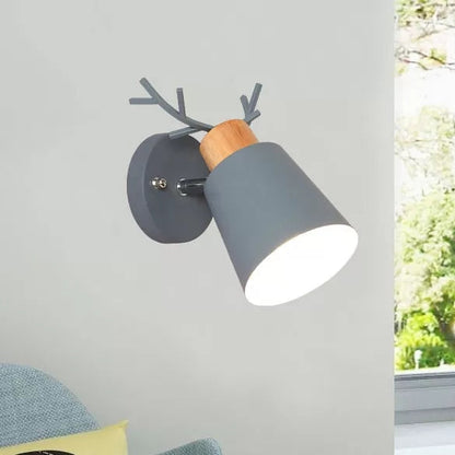 Avelena | Nordeuropäisch Stylische Eimer Wandleuchte Drehbar Metall 1 Licht Wandlicht mit Geweihen für Das Arbeitszimmer