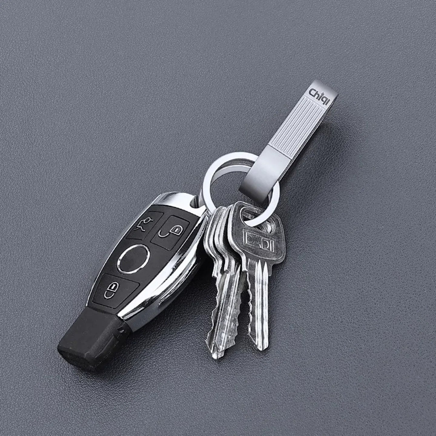 Avelena | Titanlegierung Herren Gürtelschnalle Schlüsselanhänger - Langlebig, Stilvoll, Farbneutraler Verschluss