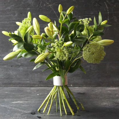 Avelena |  BloomHolder – Perfekte Arrangements in Sekunden