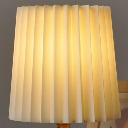 Avelena | Vintage Korean Plissee Säule Massivholz Basis 1-Licht Tischlampe