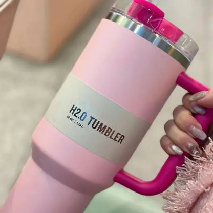 Avelena | Vakuumisolierte Tasse mit Deckel und Strohhalm Thermotumbler