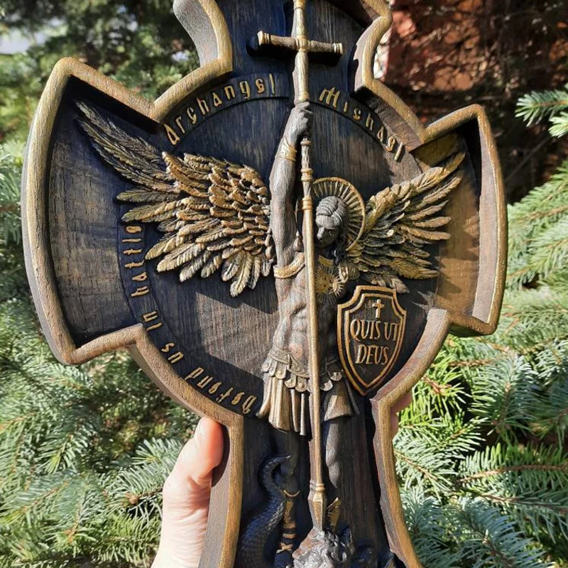 Avelena | Erzengel Michael Statue