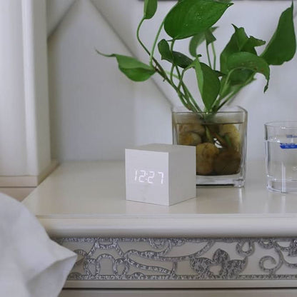 Avelena | DIALUX - Classy Retro Vibe Uhr