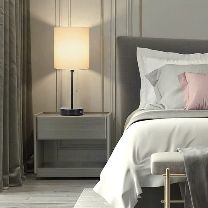 Avelena | Tischlampen Set von 2 mit USB-Ladeanschlüssen, graue Nachttischlampen mit AC-Steckdose, Nachttischlampen mit Zugschalter, minimalistische moderne Schreibtischlampen mit Stoffschirm für Wohnzimmer Schlafzimmer Büro