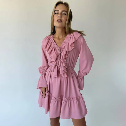Avelena | Langärmeliges Kleid mit Plissiertem V-Ausschnitt und Volants Fashion