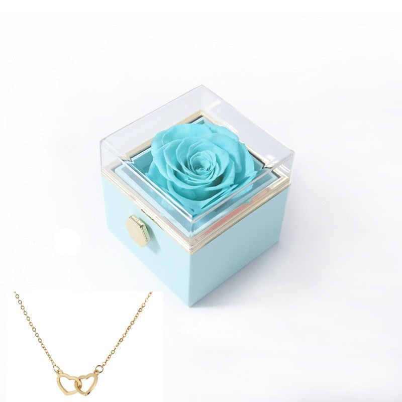 Avelena | 180° Roos Geschenkbox | Mit Gravierter Love Kette