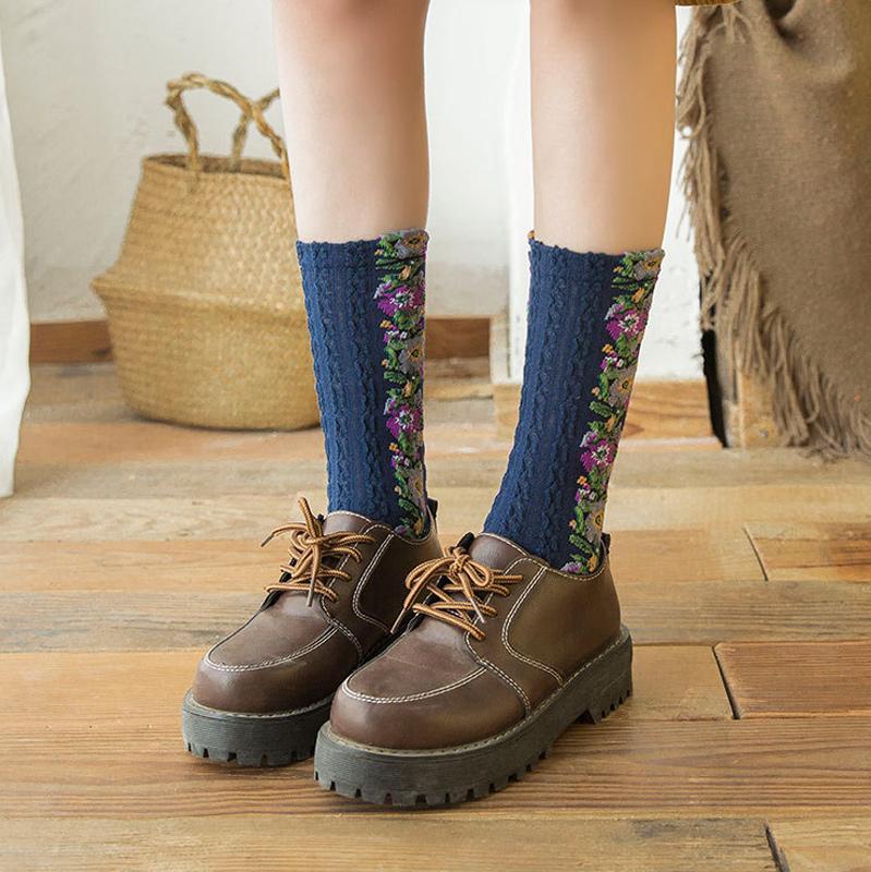 Avelena | Vintage Socken mit Blumenstickerei (5 Paar)