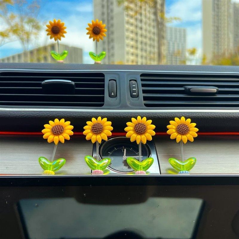 Avelena | Blumenornamente im Auto