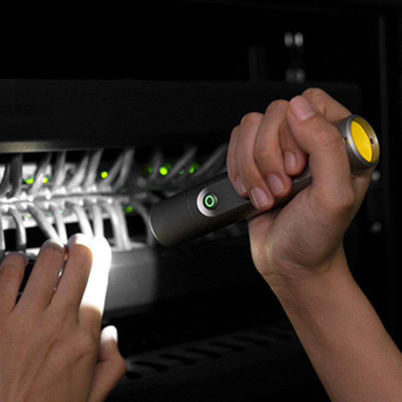 Avelena | Outdoor Wasserdichte Und Langlebige Starke Licht Taschenlampe