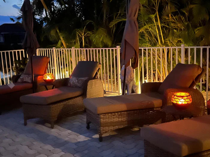 Avelena | Blumenmuster Kerzenlampe – Dekorative LED Tischlampe für Stilvolle Beleuchtung